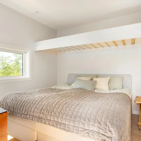 Spacious On Car-free Island With View